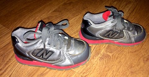 Kids size 6 new balance shoes