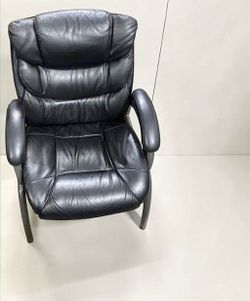 FL Guest Chair 