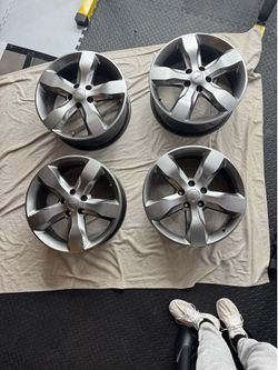 OEM Jeep Grand Cherokee 20” Chrome Wheels/Rims Set of 4 – Good Condition