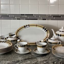 Burberry Style Dinnerware