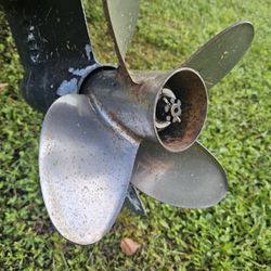 EvinRude 130 Horse Power 2 Stroke Motor 