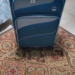 Lucas Designer Luggage Expandable Spinner Suitcase 28 Inch