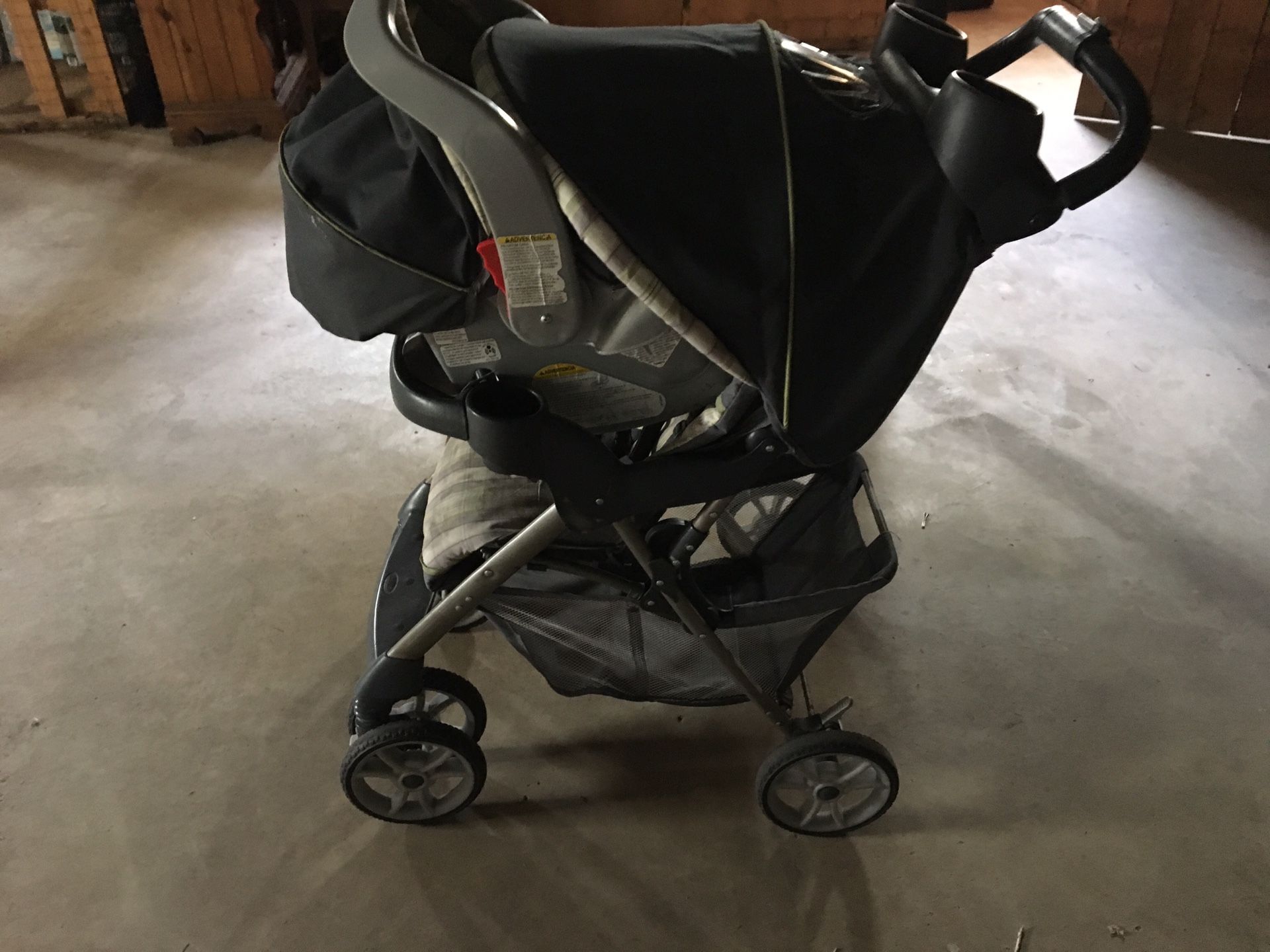 Baby stroller with car seat that detach