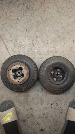 Goped Bigfoot Original Plastic Wheels with tires