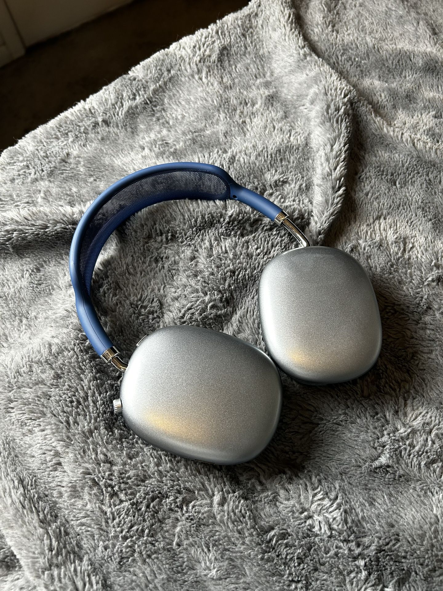 AIRPODS PRO MAX WIRELESS BLUETOOTH HEADPHONES BLUE