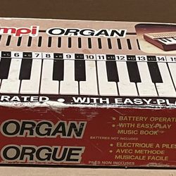 Vintage Bontempi B2 Battery Operated Organ Keyboard Piano In Its box For Part.