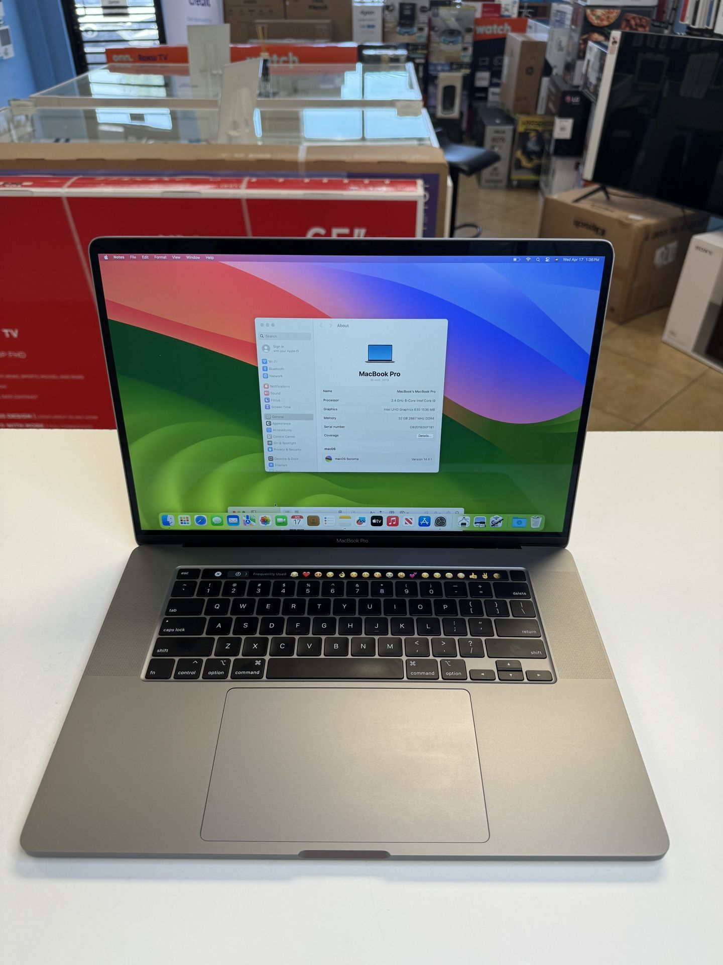 MacBook Pro 16inch i9/32/2TB with Final Cut Pro & Logic Pro X / Finance available For $49 Down