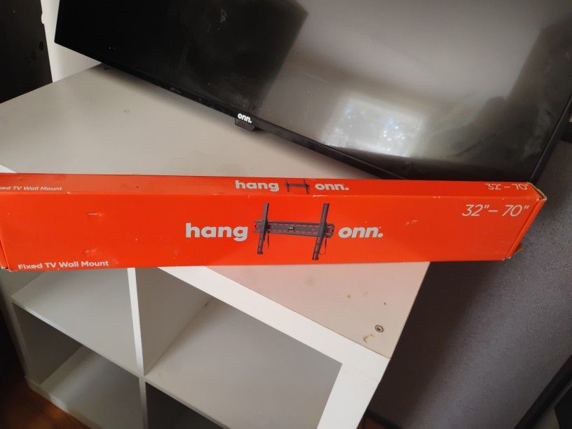 32" - 70" Tv Stand
