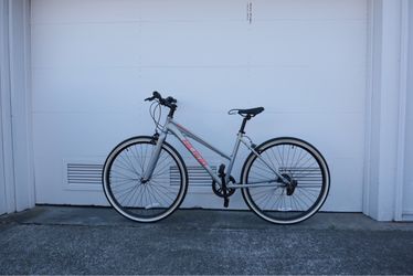 Hiland Hybrid / City Bike – Silver