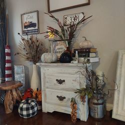 Farmhouse Dresser, Nightstand And Mirror 