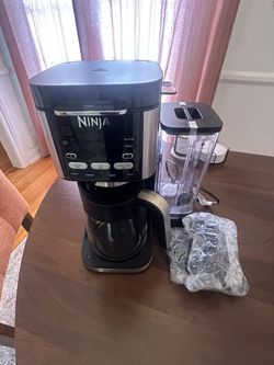 Ninja DualBrew Hot & Iced Coffee Maker (CFP101) in like-new condition