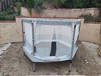 Kids trampoline