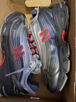 New Balance 1000 Size 7.5Men / 9 Woman