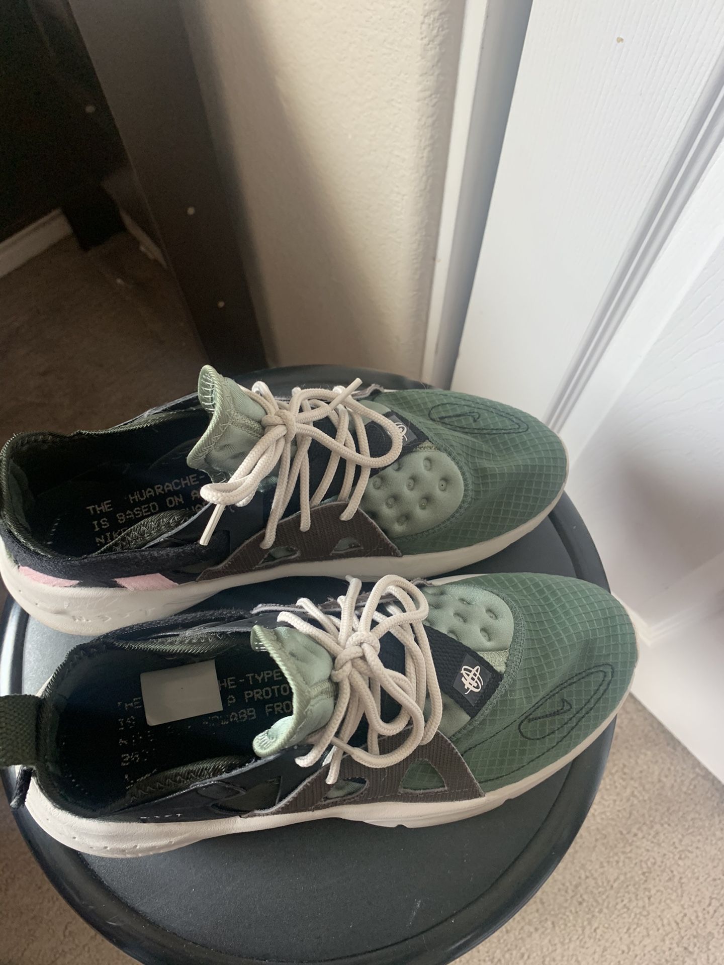 Olive Huarache Type