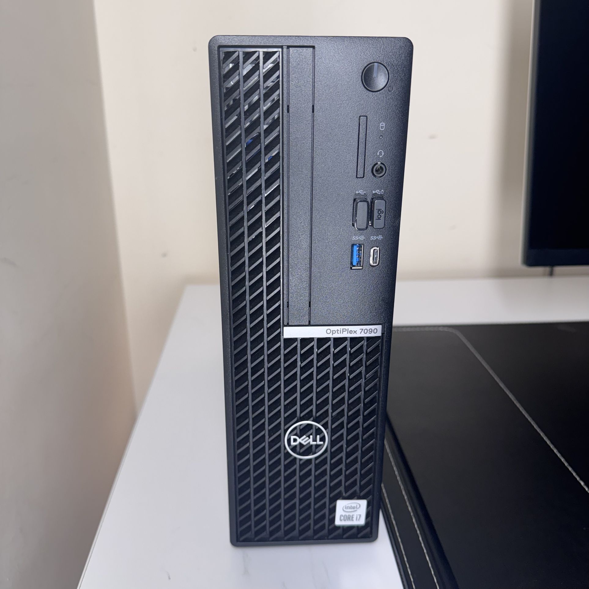 Dell Optiplex 7090 | i7-10700 | 2.9Ghz | 16 GB RAM | 500 GB SSD 