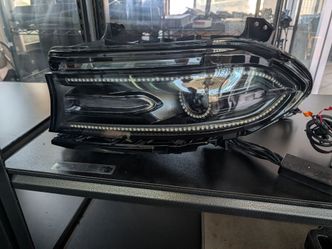 Dodge charger right side headlight fit 2015 to 2023