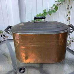 Antique Copper Wash Boiler with Lid