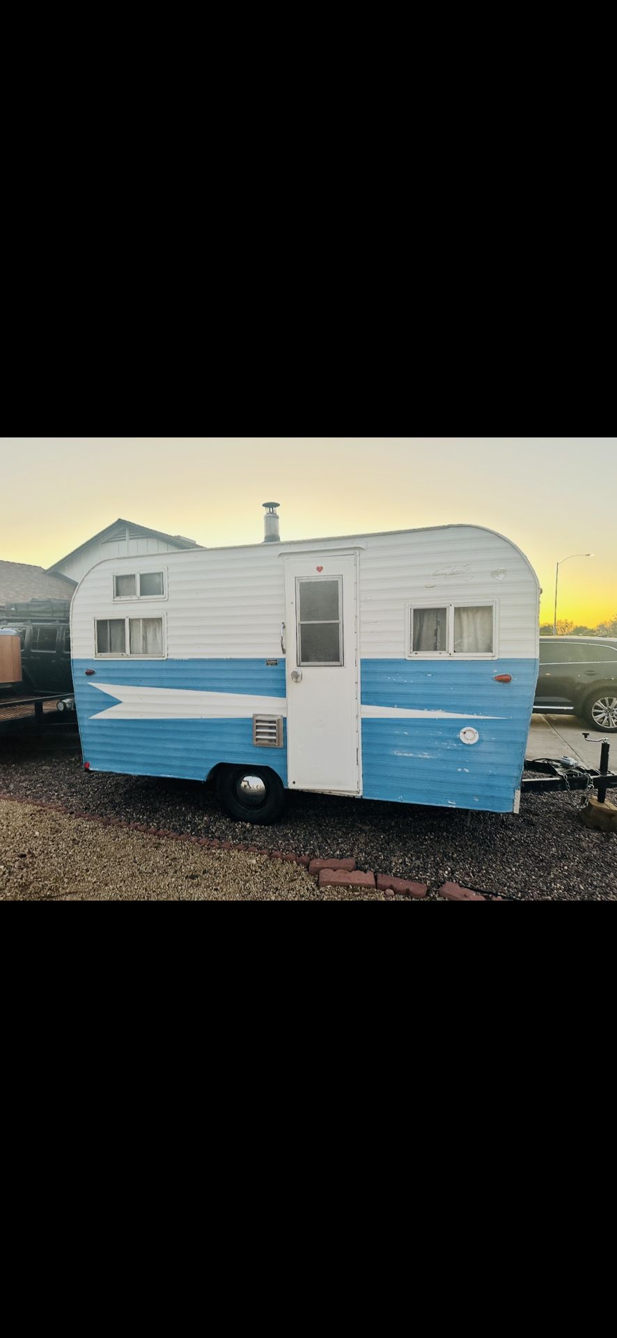 ✨ Vintage 1972 Camper – Fully Renovated & Boho Cozy ✨