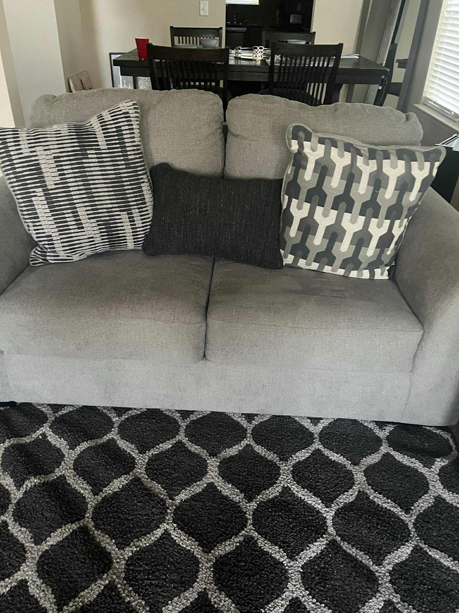 Living Room Furniture And Fireplace 