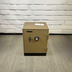 Vintage Montgomery Ward Safe 9007