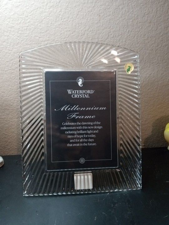 EXQUISITE Waterford Crystal 5"x7" Millennium Photo Frame