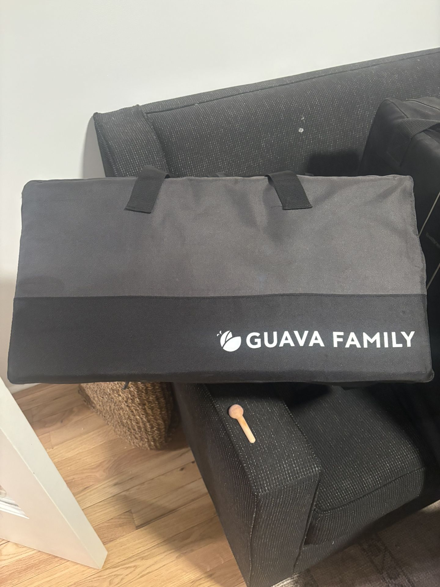 Guava Family Travel Crib