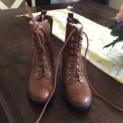 Tommy Hilfiger boots