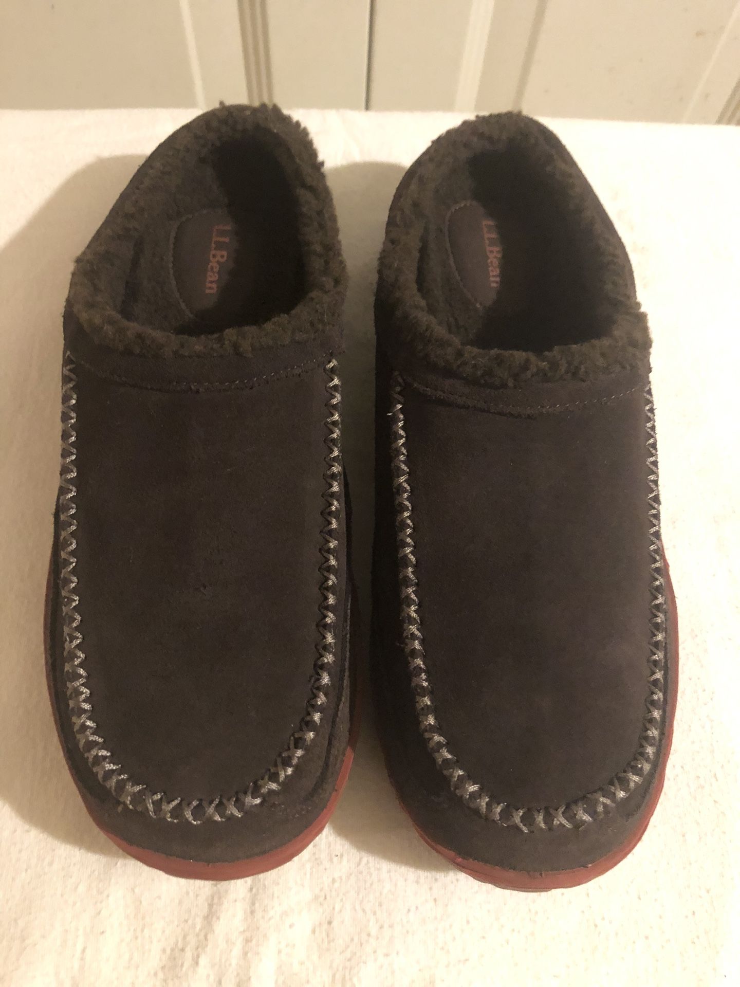 LL Bean Men Suede Slippers