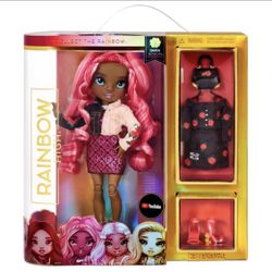 Rainbow High Series 3 DARIA ROSELYN Rose Pink/Red Fashion Doll HTF In Hand NEW
