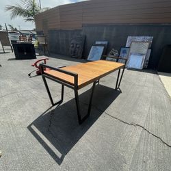 Wooden Seat 