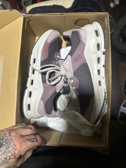 Women’s 7.5 Brand new