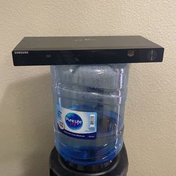 DVD Player $7