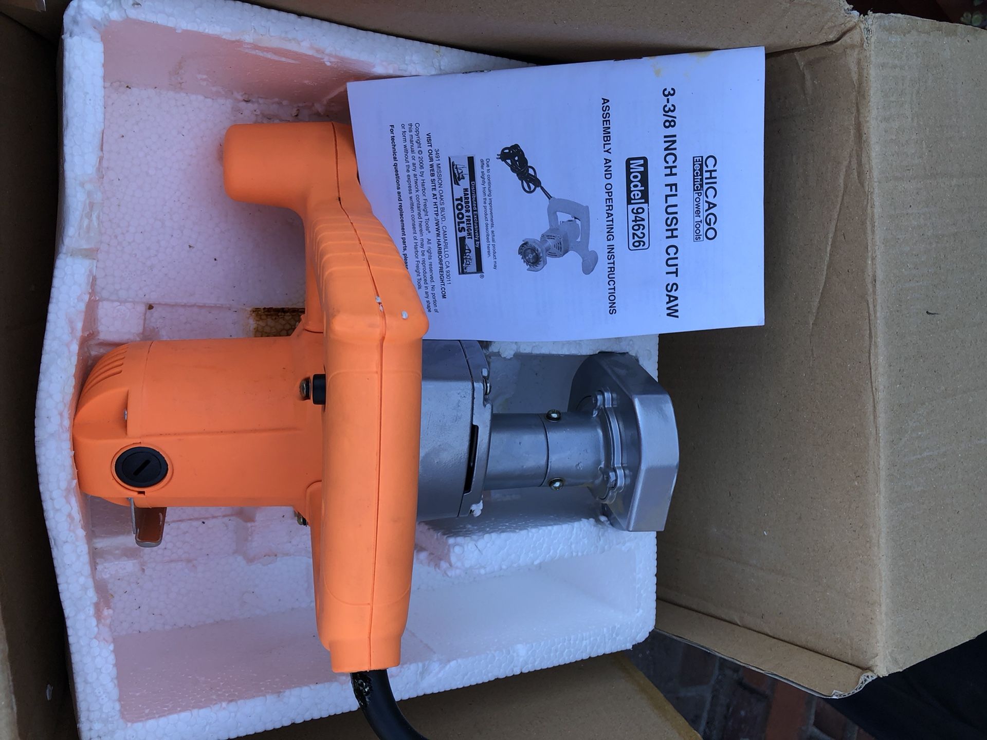 Brand New Chicago Electric 3 3/8” Flush Cut Saw Model 49626