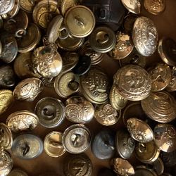 Huge vintage antique old collection lot British English England military buttons insignia WWI WW2 WWII older/newer