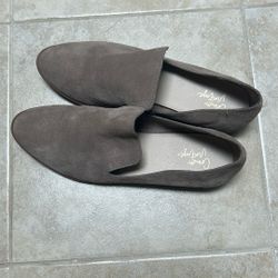 Tan Leather loafers- Size 7.5