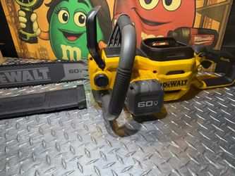 DeWalt 60V MAX Cordless Chainsaw 20in