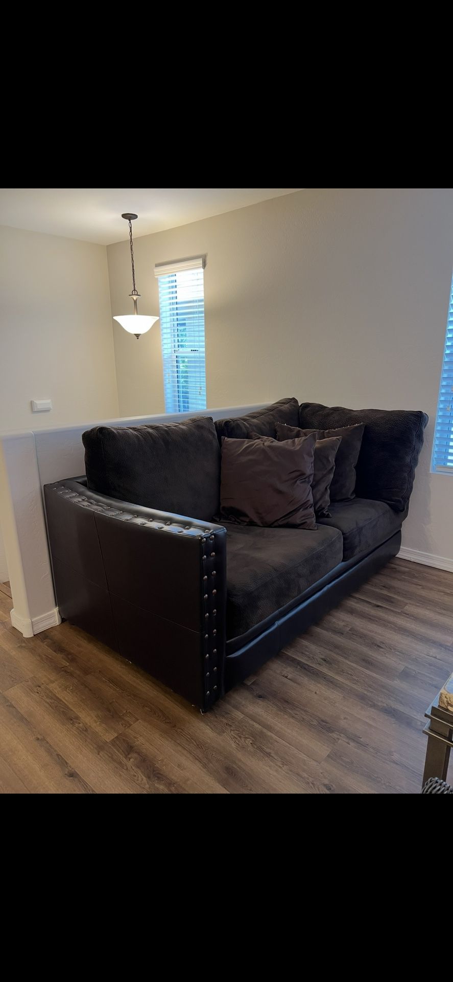 Couch - Sectional Piece (left)