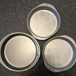Round Baking Pans - Set of 3