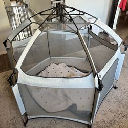 Baby Play Yard