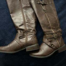Guess Women Boots 