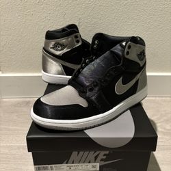 Air Jordan 1 Retro Black and Sliver – Women’s Size 9