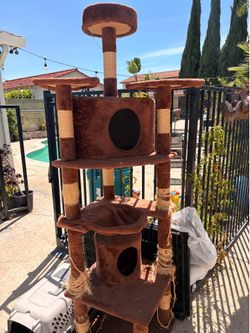 Cat tree
