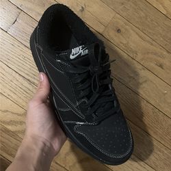 Travis Scott phantoms