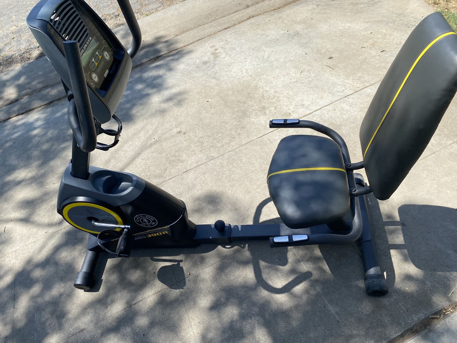 Golds Gym, Exercise Bike