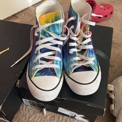 Rainbow Converse 