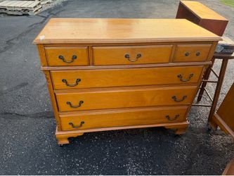 Long Dresser