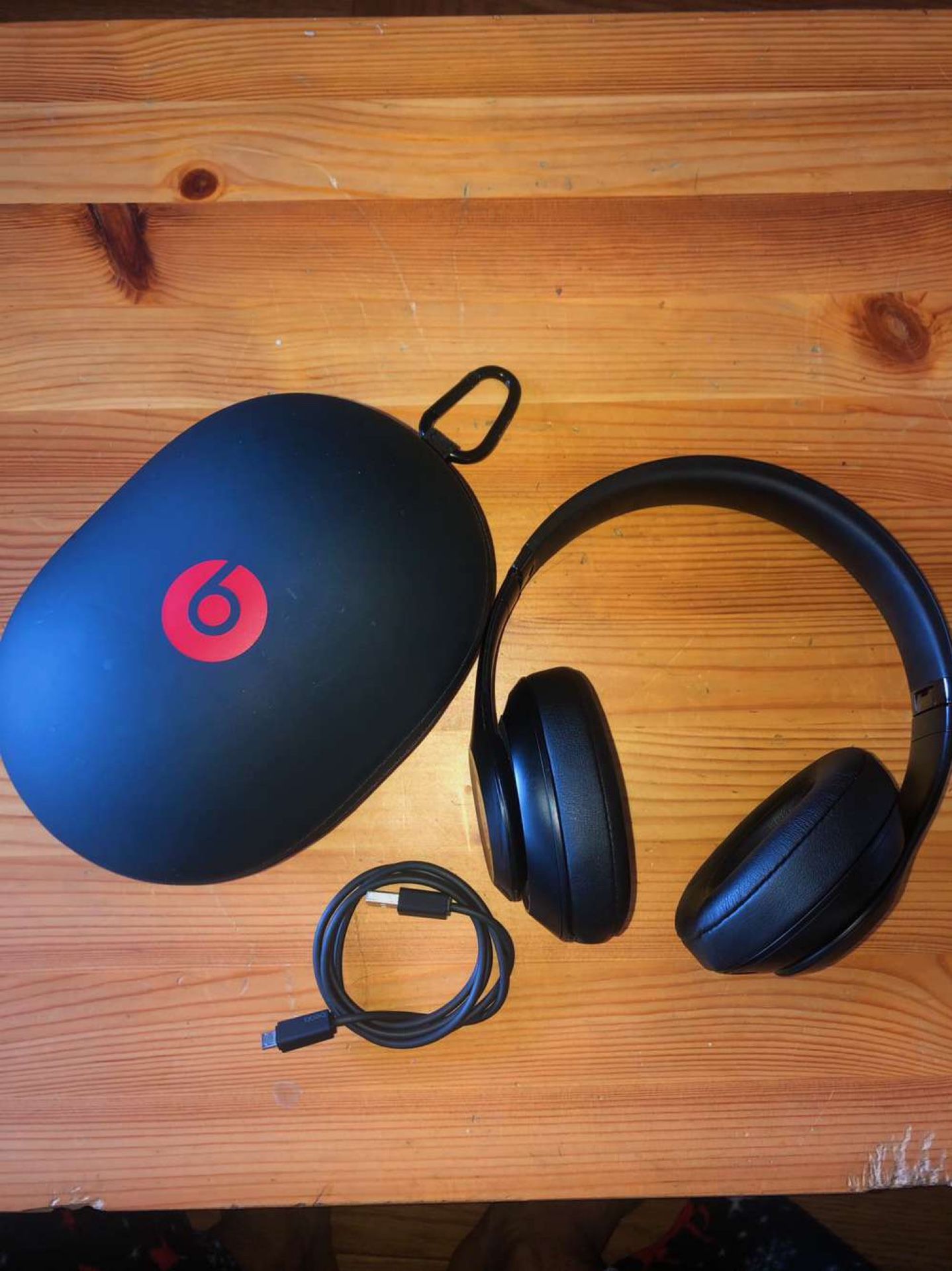 Beats solo 3 wireless