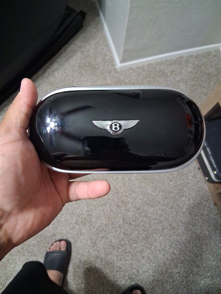 bentley glasses case