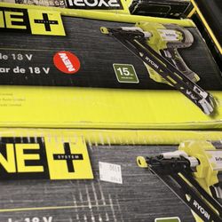 $190 each 18 volt cordless Angled Finish Nailer 15 Gauge Kit 