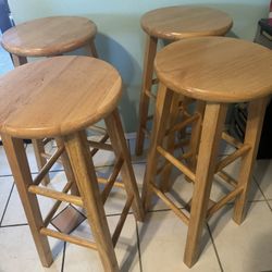 Natural Wooden Backless Bar Stools